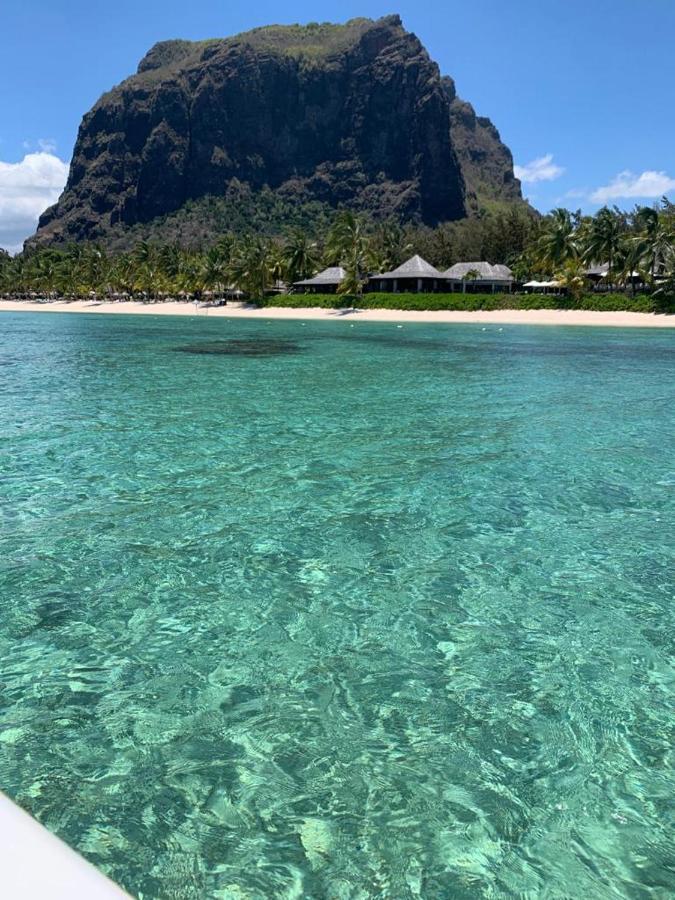 Residence Au Bout Du Morne 르몬 외부 사진