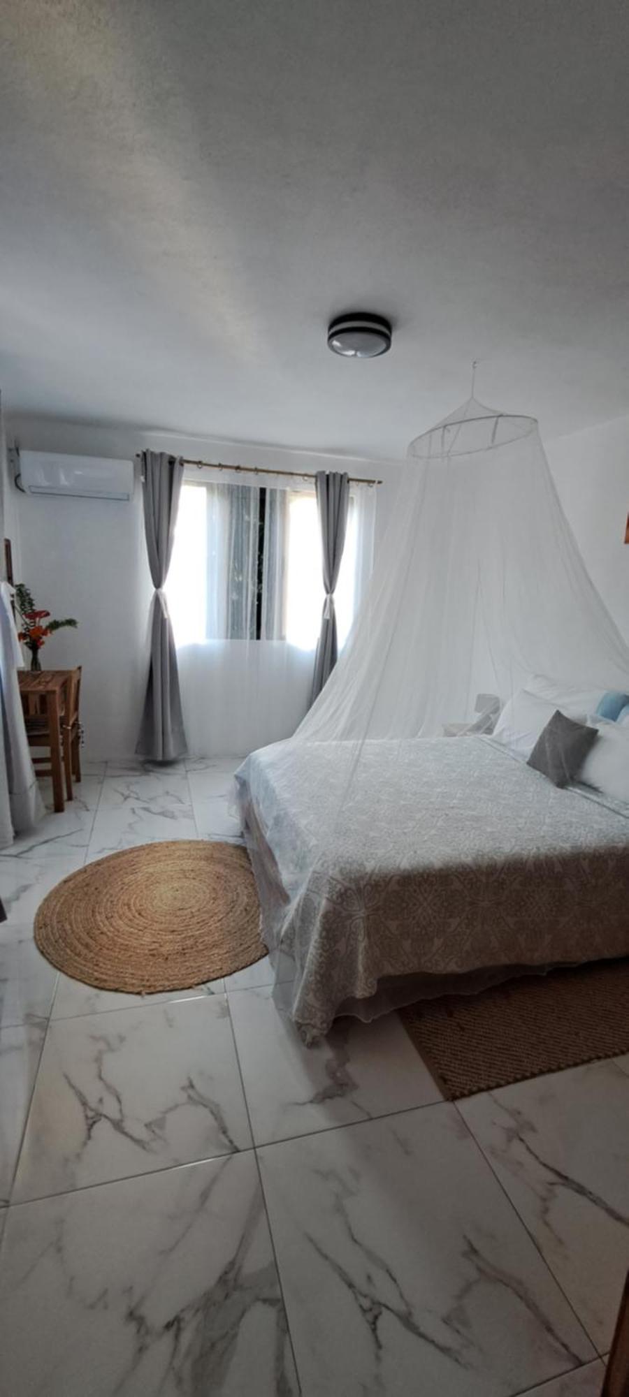 Residence Au Bout Du Morne 르몬 외부 사진