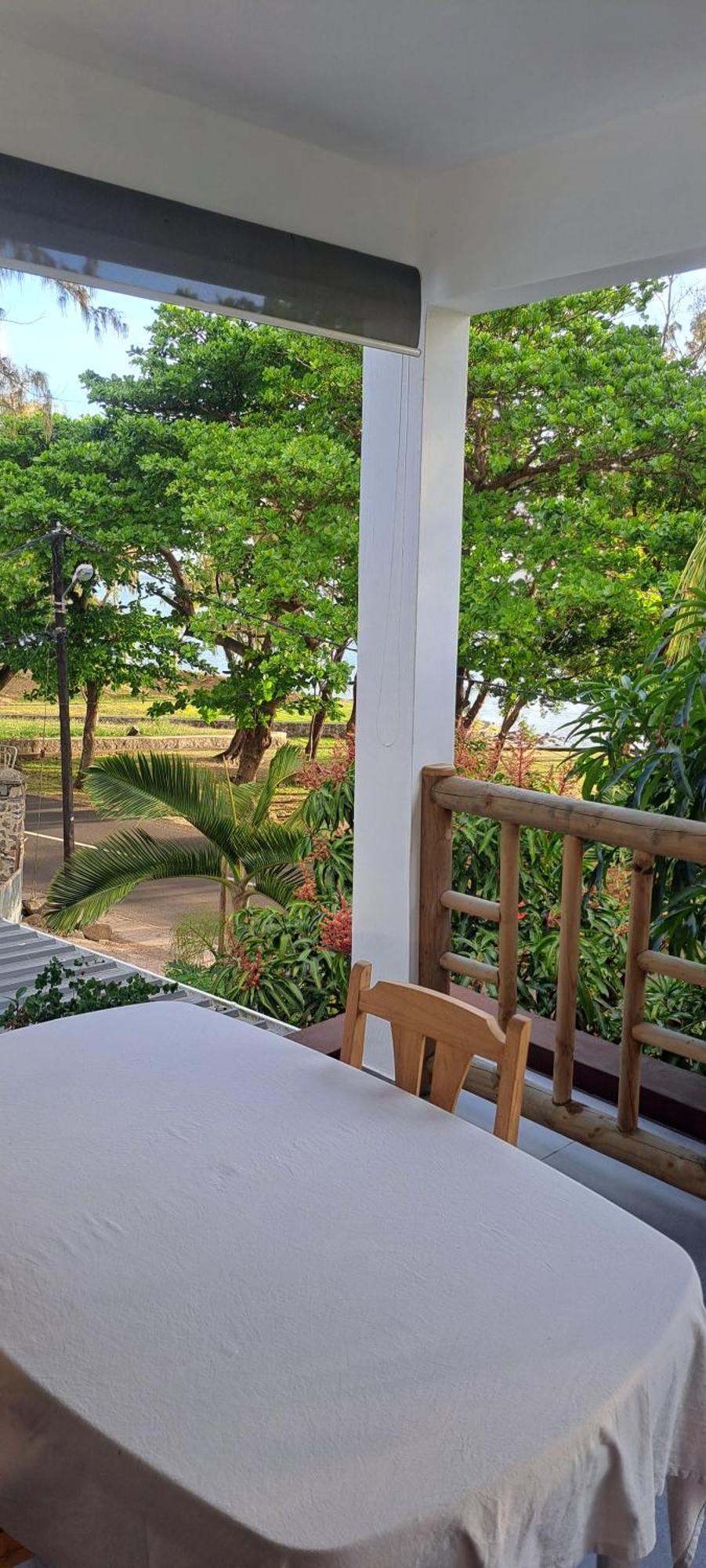 Residence Au Bout Du Morne 르몬 외부 사진